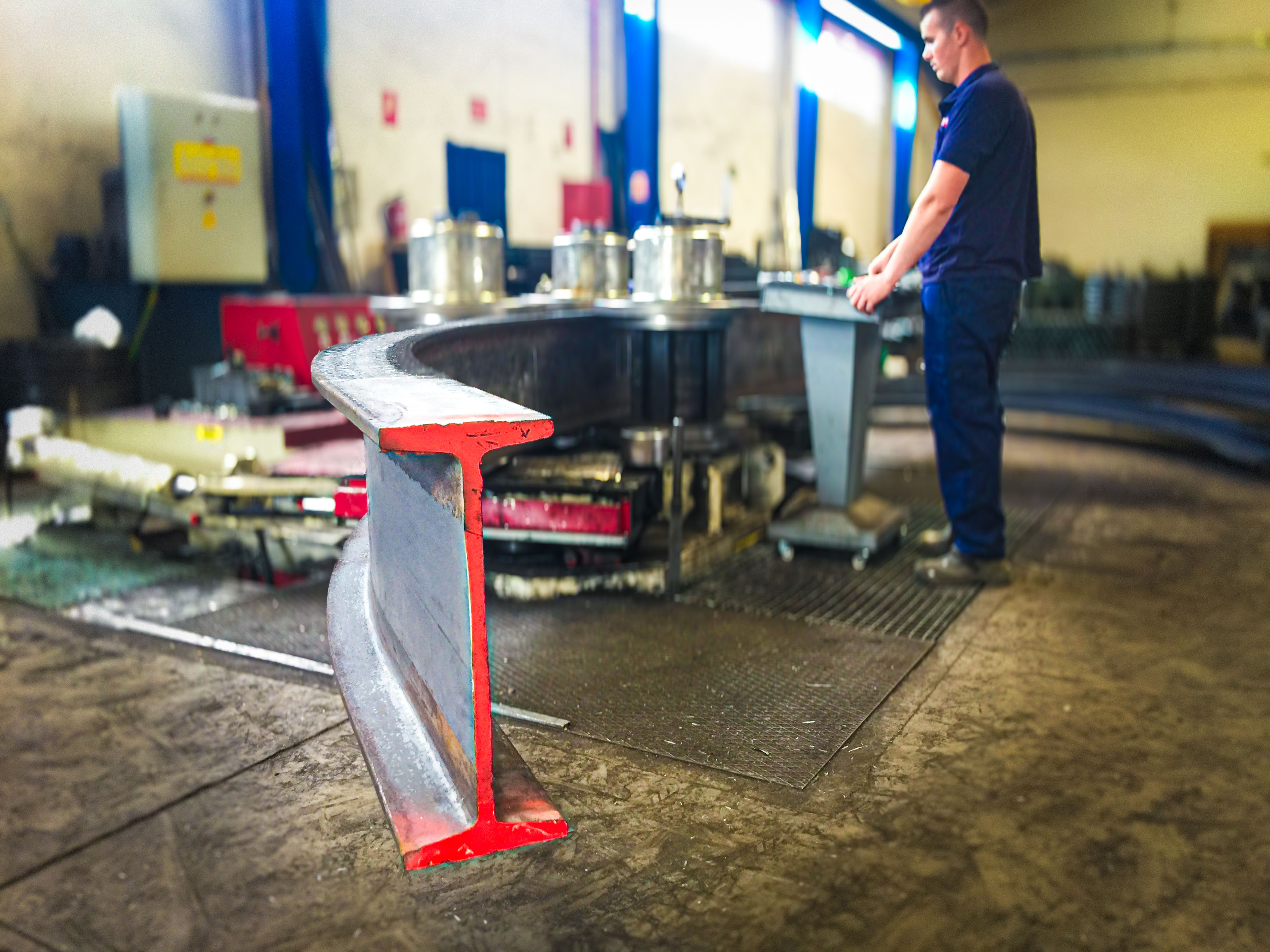 IPE de 450 mm curvada al plano
