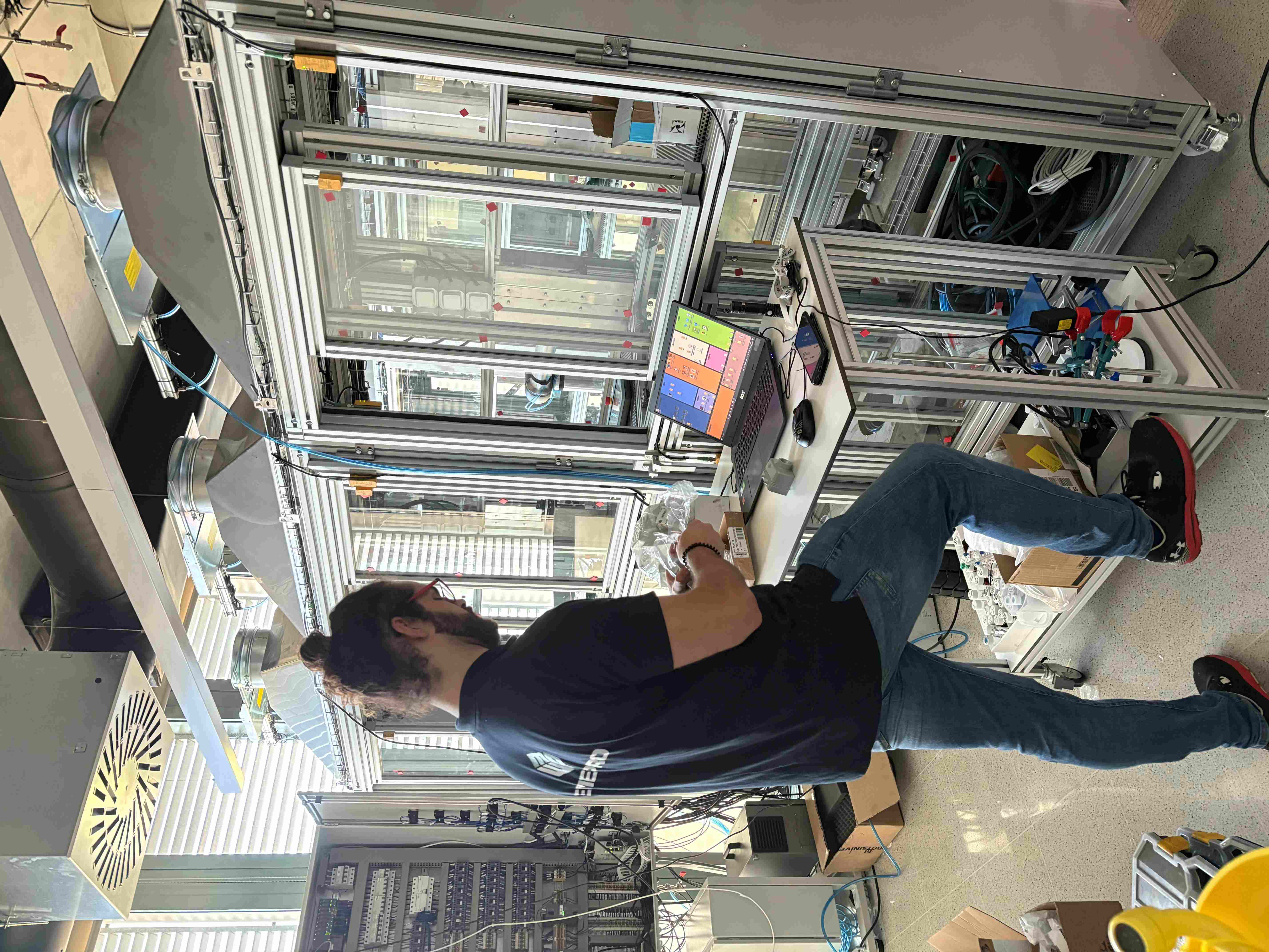 Vitrinas de aspiración automatizadas para procesos robotizados